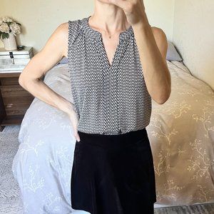 H&M Sleeveless V Neck Blouse | XS